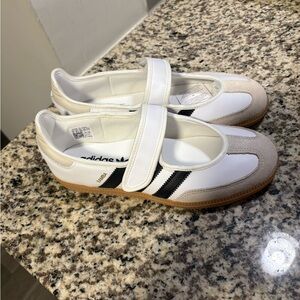 Brand New Never Worn Adidas Mary Jane Sneakers in White and Black with Gum Sole
